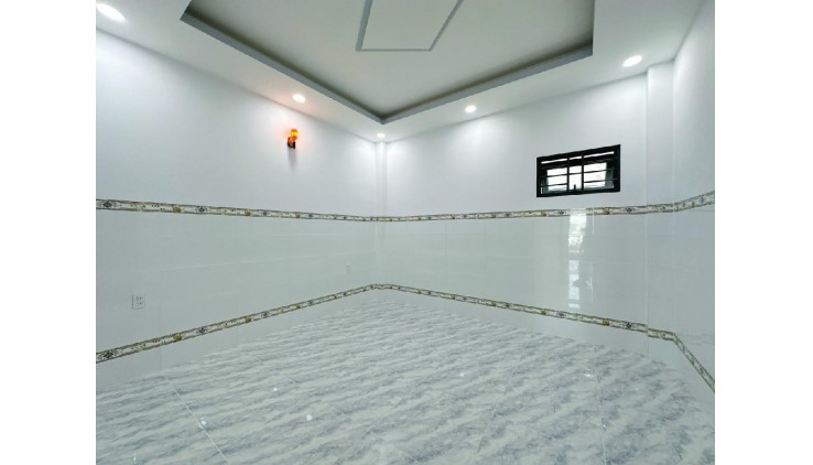SÁT BÊN CHỢ - GẦN UỶ BAN PHƯỜNG BÌNH HƯNG HOÀ - QUỐC LỘ 1A - 54M2 - 4 TẦNG - ÔTÔ NGỦ TRONG NHÀ GIÁ 6.5 TỶ